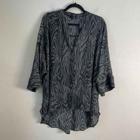 Torrid Womens Plus 2X Gray Black Zebra Print Button Up Blouse 3/4 Sleeve Shirt - Picture 8 of 12